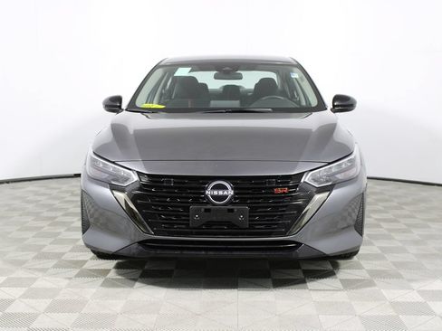 Used 2025 Nissan Sentra SR FWD image 23