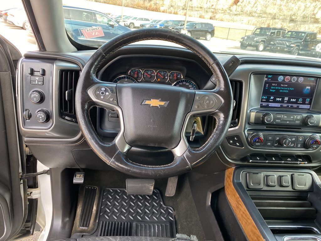 Used 2018 Chevrolet Silverado 1500 LTZ w/ Sport Package AWD/4WD image 15