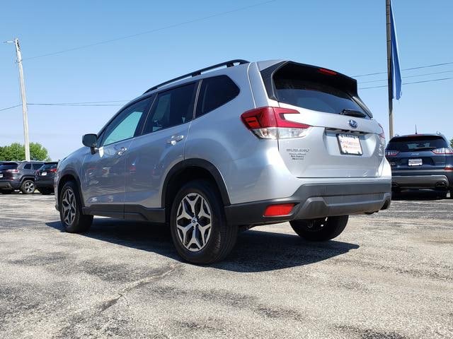 Used 2023 Subaru Forester Premium AWD/4WD image 5
