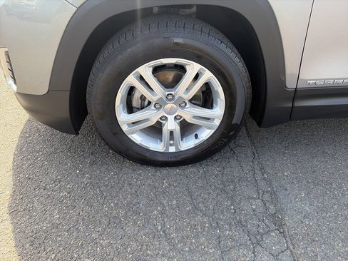 Used 2019 GMC Terrain SLE w/ Driver Convenience Package FWD image 29