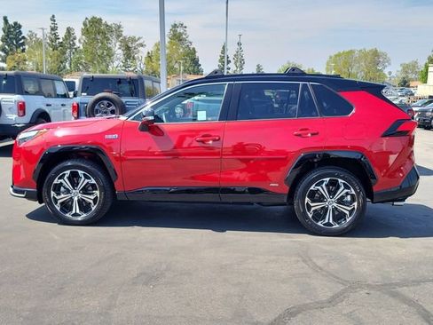 Used 2024 Toyota RAV4 XSE w/ Premium Package image 29