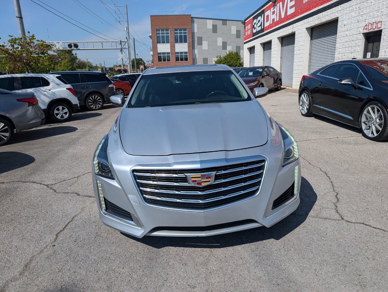 Used 2018 Cadillac CTS Luxury RWD image 4
