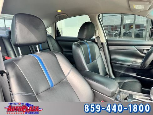 Used 2018 Nissan Altima 2.5 SR w/ SR Midnight Edition FWD image 28