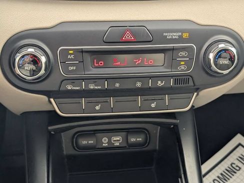 Used 2020 Kia Sorento LX w/ LX I4 Convenience Package FWD image 21