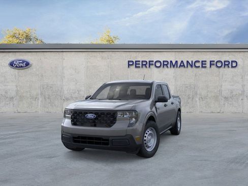 New 2025 Ford Maverick XL image 2