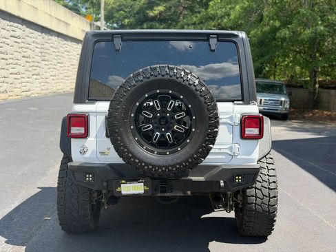 Used 2021 Jeep Wrangler Sport AWD/4WD image 8