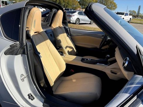 Used 2025 MAZDA MX-5 Miata RF Grand Touring image 30