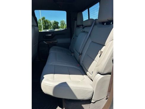 Used 2020 Chevrolet Silverado 1500 LT Trail Boss AWD/4WD image 36