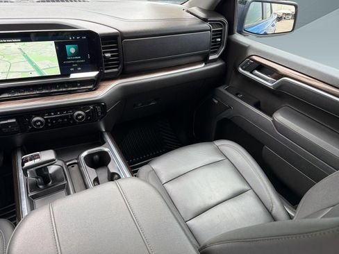 Certified 2025 Chevrolet Silverado 1500 RST AWD/4WD image 29