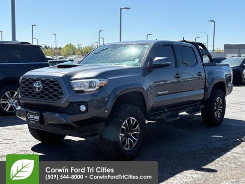 Used 2021 Toyota Tacoma TRD Sport image 4