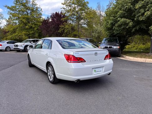 Used 2005 Toyota Avalon XL FWD image 5