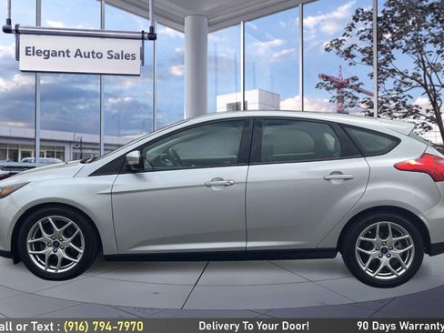 Used 2015 Ford Focus SE w/ Equipment Group 201A FWD image 8