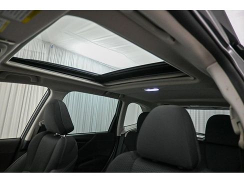 Used 2023 Subaru Forester Premium image 32