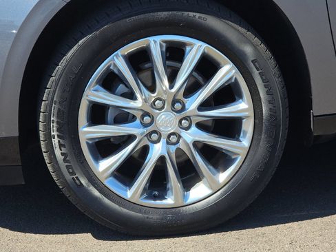 Used 2020 Buick Enclave Essence FWD image 25