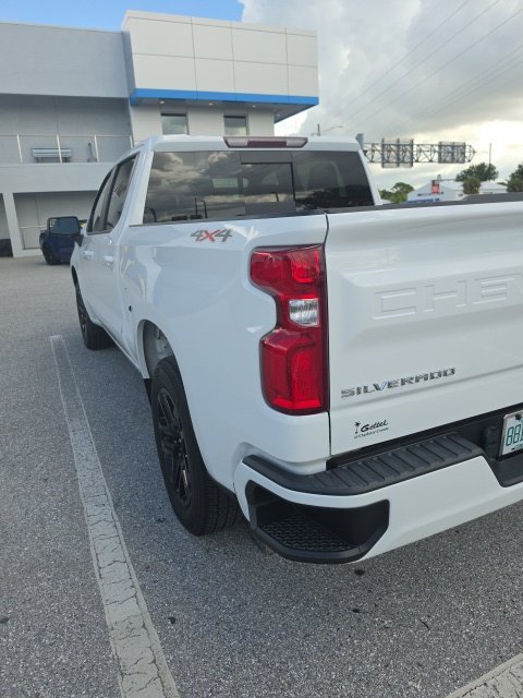 Used 2024 Chevrolet Silverado 1500 RST w/ Convenience Package II AWD/4WD image 4
