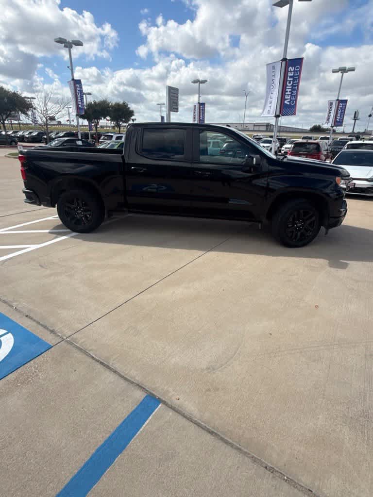 Used 2024 Chevrolet Silverado 1500 RST AWD/4WD image 9