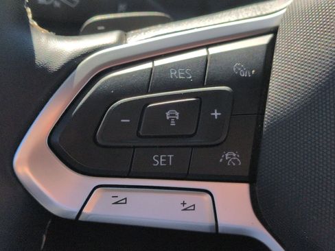 Used 2024 Volkswagen Atlas SE image 20