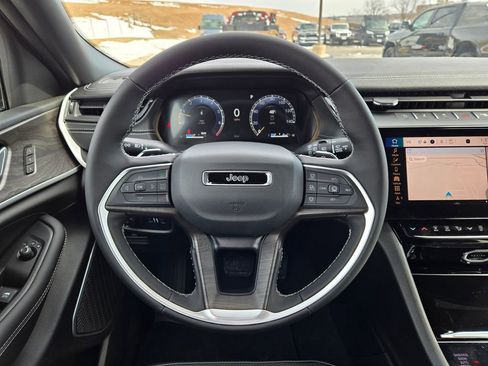 New 2026 Jeep Grand Cherokee Limited image 17