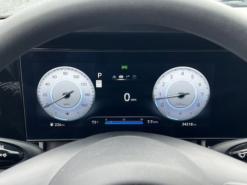 Used 2024 Hyundai Elantra SEL FWD image 11