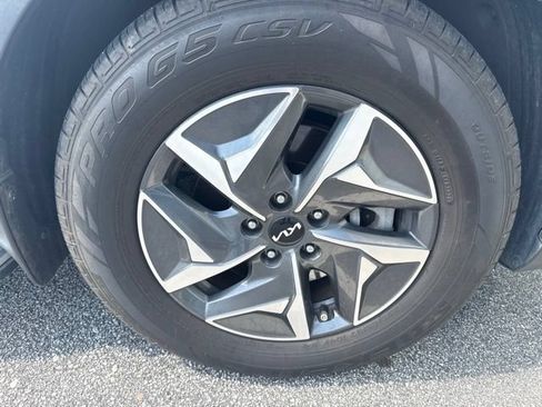 Used 2022 Kia Sorento S FWD image 10