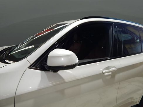 Used 2024 BMW X3 xDrive30i w/ M Sport Edition image 12