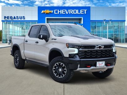 New 2026 Chevrolet Silverado 1500 ZR2 w/ LPO, Dark Essentials Package