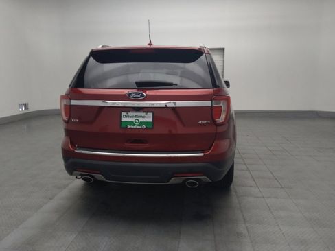 Used 2018 Ford Explorer XLT w/ Equipment Group 201A image 7