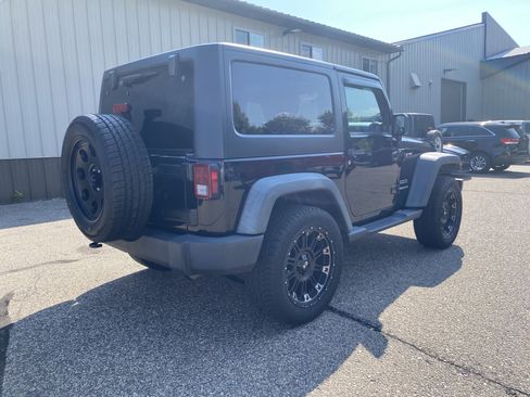 Used 2012 Jeep Wrangler Sport AWD/4WD image 2