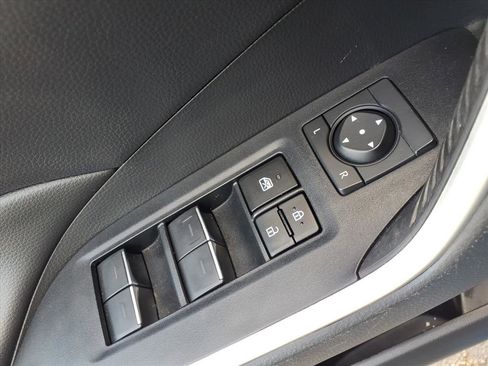 Used 2023 Toyota RAV4 XLE Premium AWD/4WD image 17