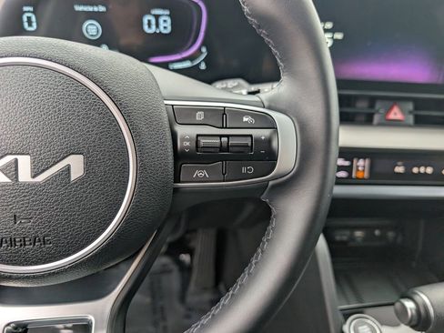 Certified 2025 Kia Sportage EX FWD image 24