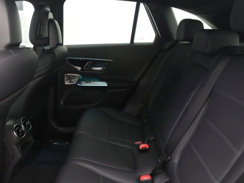 Certified 2026 Mercedes-Benz GLC 300 image 33