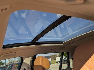 Used 2023 BMW X7 xDrive40i w/ Premium Package video 3