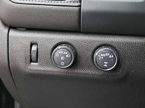 Used 2022 GMC Canyon Elevation w/ Elevation Premium Package image 25