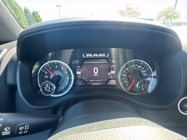 Used 2023 RAM 1500 Big Horn AWD/4WD image 30