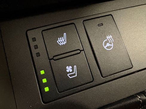 Used 2016 Lexus IS 300 AWD w/ Navigation System Package image 28