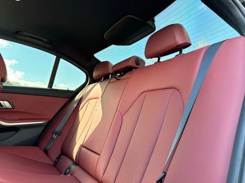 Used 2023 BMW 330i xDrive Sedan w/ Premium Package image 21