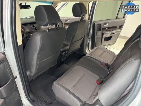 Used 2019 Ford Flex SEL image 21