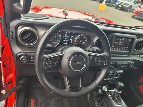 Used 2018 Jeep Wrangler Unlimited Sport S AWD/4WD image 30