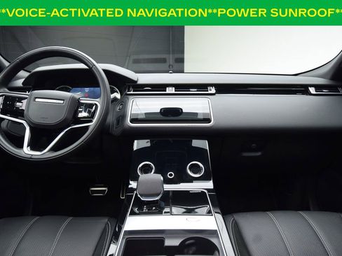 Used 2022 Land Rover Range Rover Velar R-Dynamic S image 4