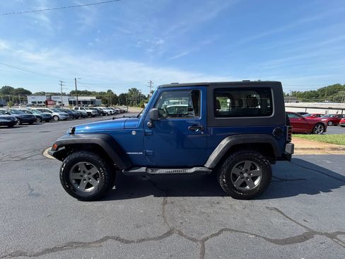 Used 2010 Jeep Wrangler Sport AWD/4WD image 4