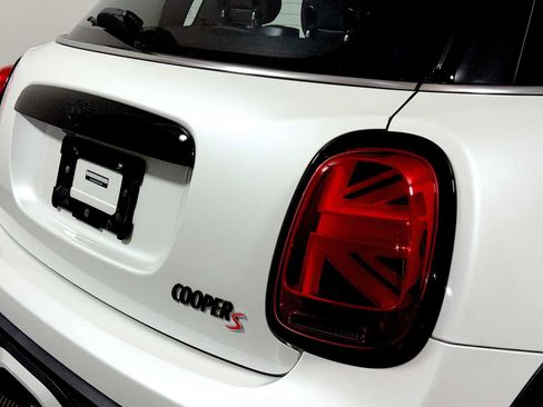Certified 2023 MINI Cooper S w/ Signature Upholstery Package FWD image 27