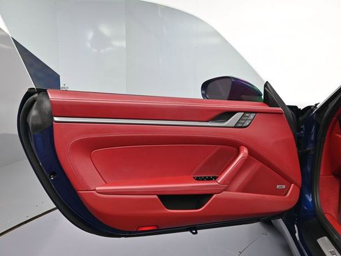 Used 2021 Porsche 911 Carrera S image 14