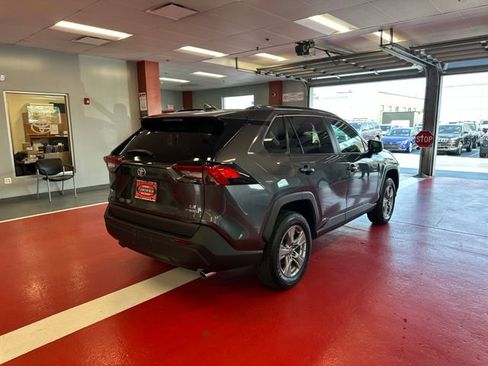 Used 2024 Toyota RAV4 LE AWD/4WD image 4