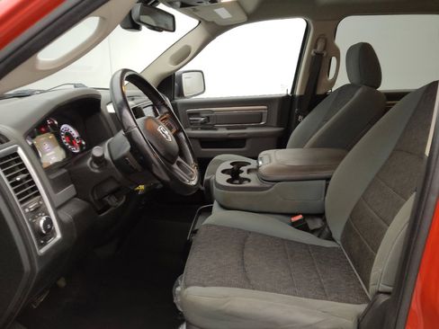 Used 2019 RAM 1500 Big Horn AWD/4WD image 17