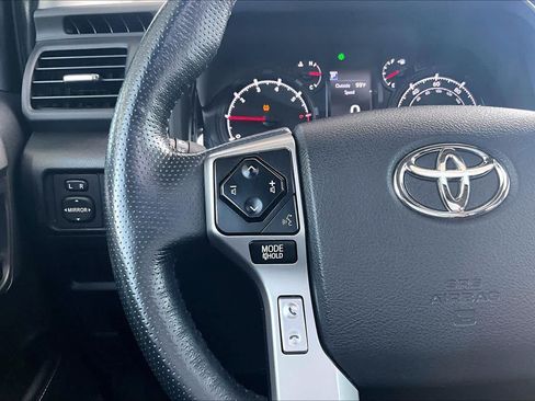 Used 2023 Toyota 4Runner SR5 Premium w/ Moonroof Package RWD image 21