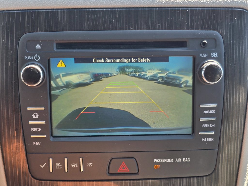 Used 2017 Chevrolet Traverse LT w/ Style and Technology Package FWD image 20