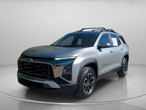 Used 2025 Chevrolet Equinox ACTIV w/ Convenience Package III image 11