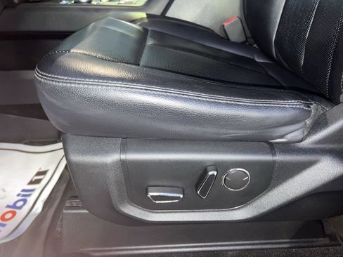 Used 2019 Ford Expedition XLT w/ Equipment Group 202A image 14