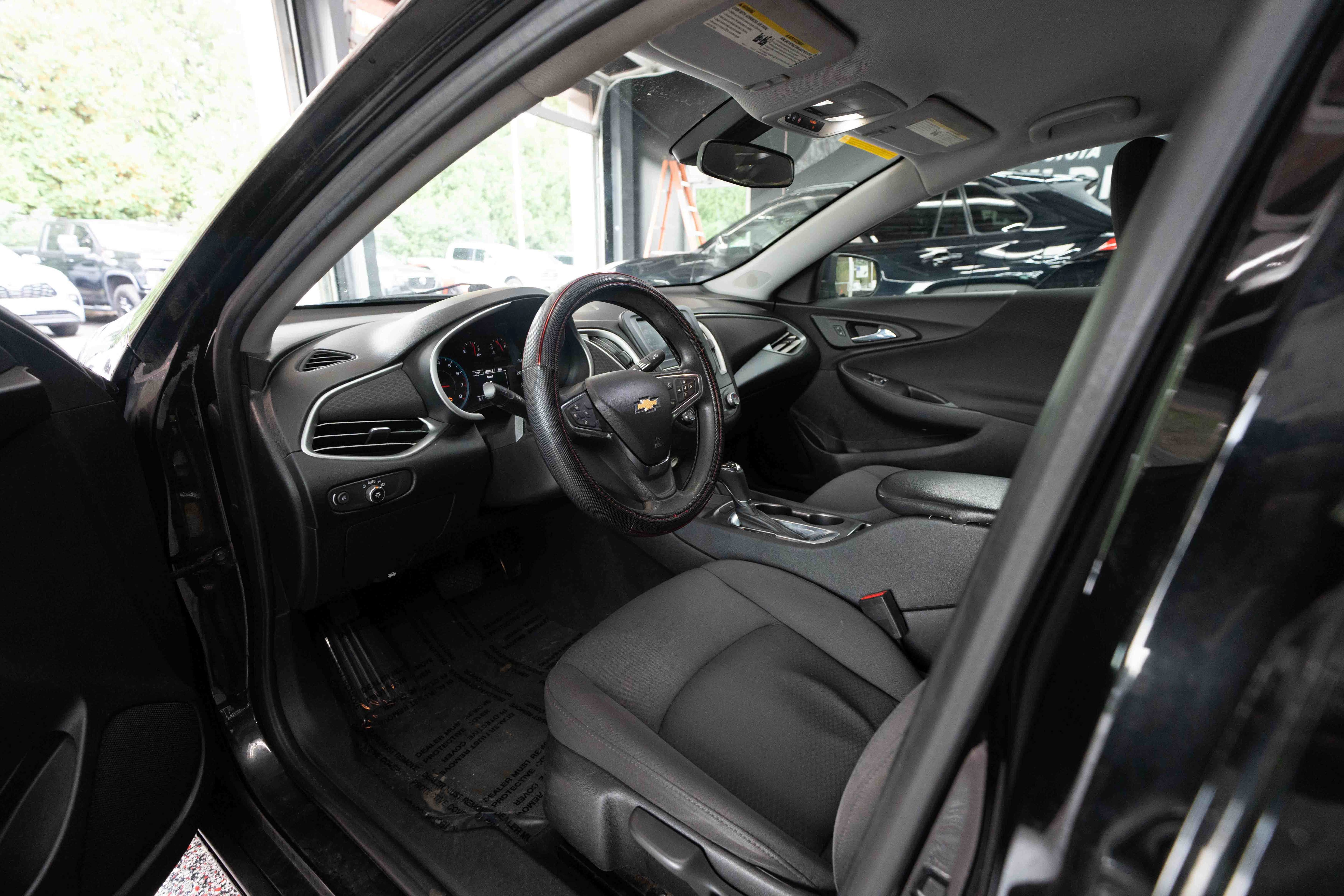 Used 2017 Chevrolet Malibu LS FWD image 8