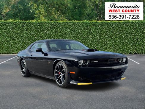 Used 2018 Dodge Challenger R/T Scat Pack image 1